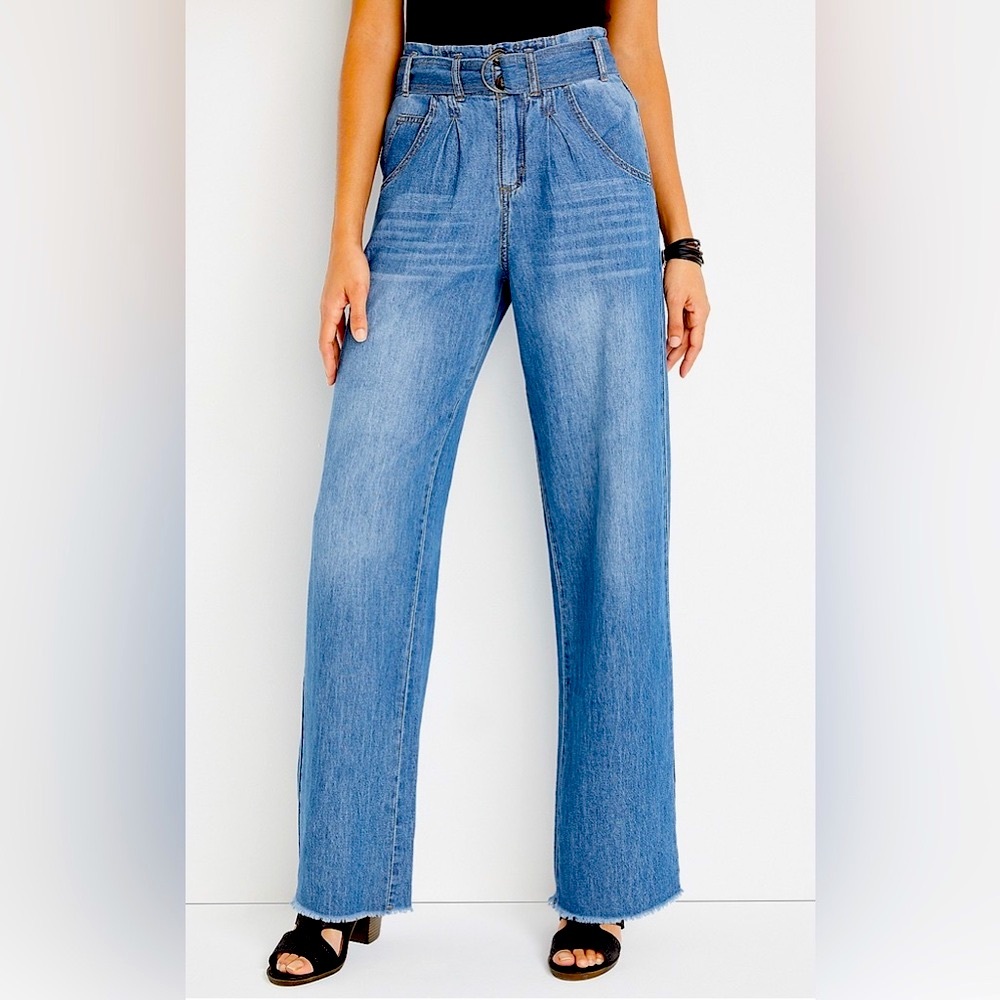 m jeans by maurices™ Wide Leg High Rise Belted Jean Women’s Size 12 (NWT)